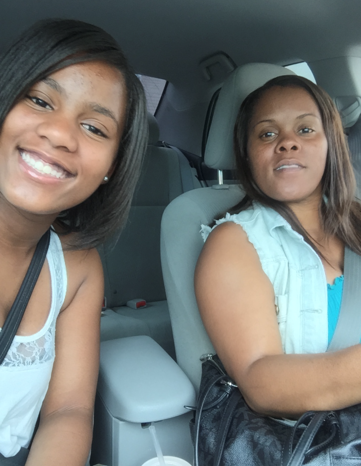 A selfie of Aanya Allen and her mother, Natasha