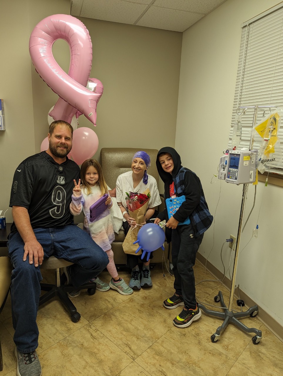 Mary Toennis on her final day of chemotherapy